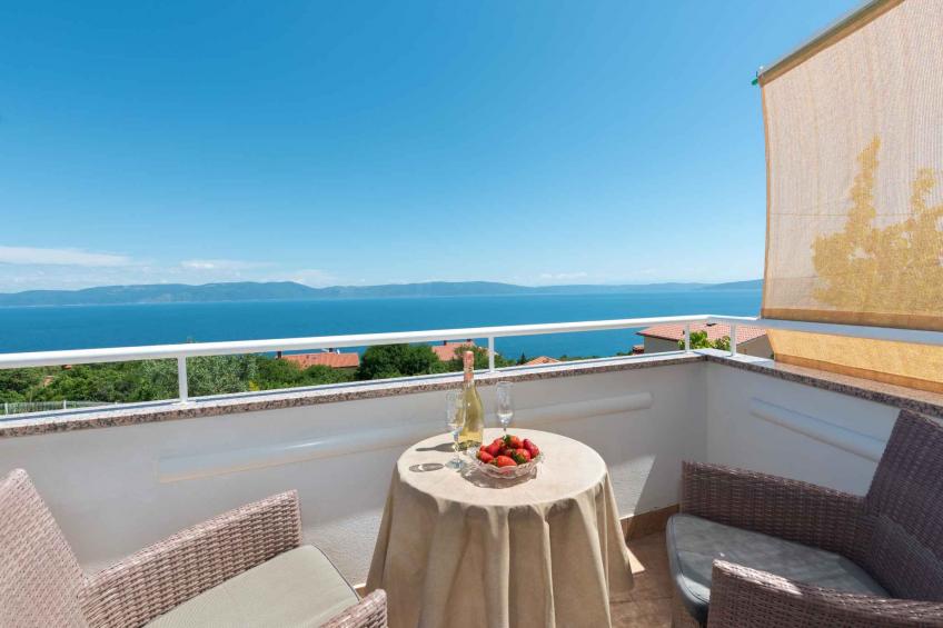 Vakantiewoning met een terras, balkon en zeezicht - BF-8N88J - foto 11