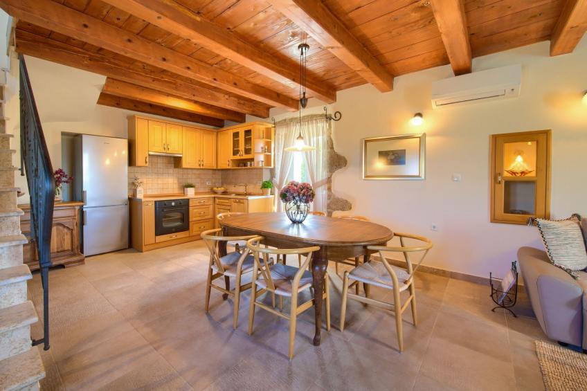 Steinvilla Margaret mit Pool und besonderem Flair - foto 15