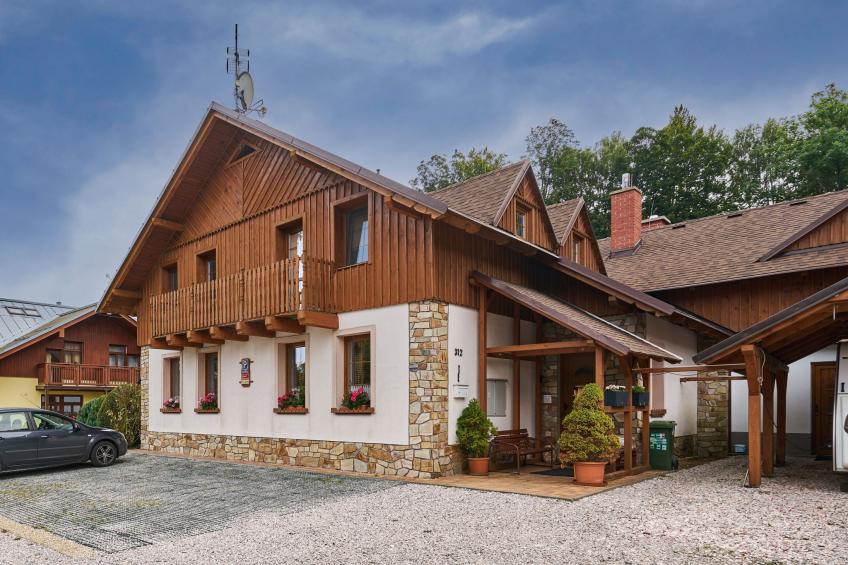 U Švýcarského dvora IV - foto 22