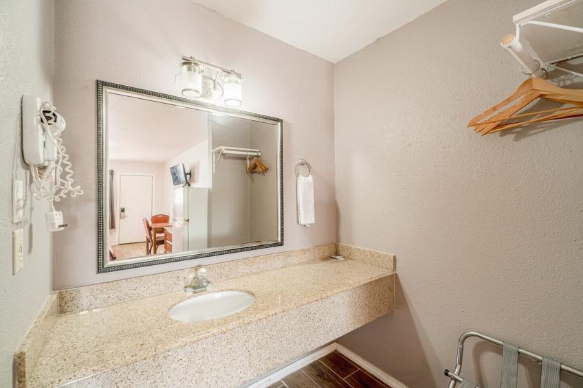 2 Queen Bed Smoking - foto 47