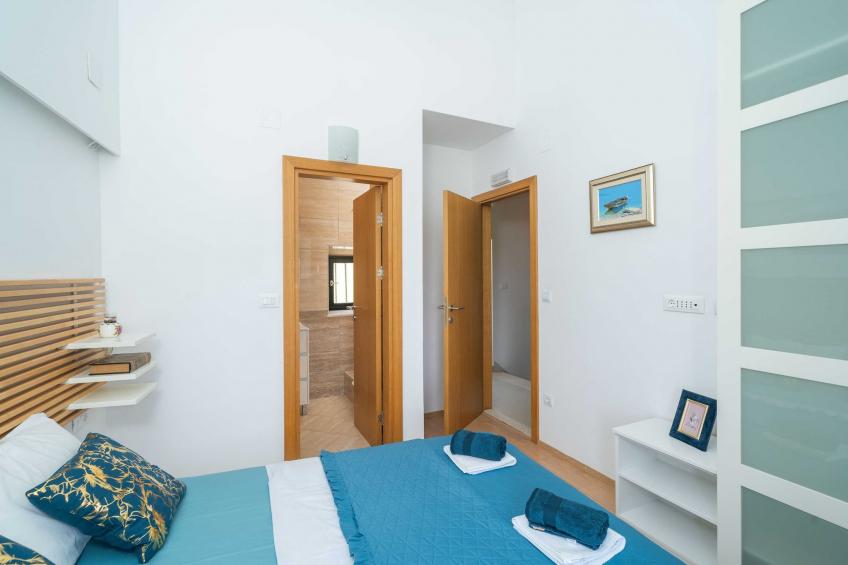 Holiday Home Majkovi - Three Bedroom Holiday Home with Swimming Pool