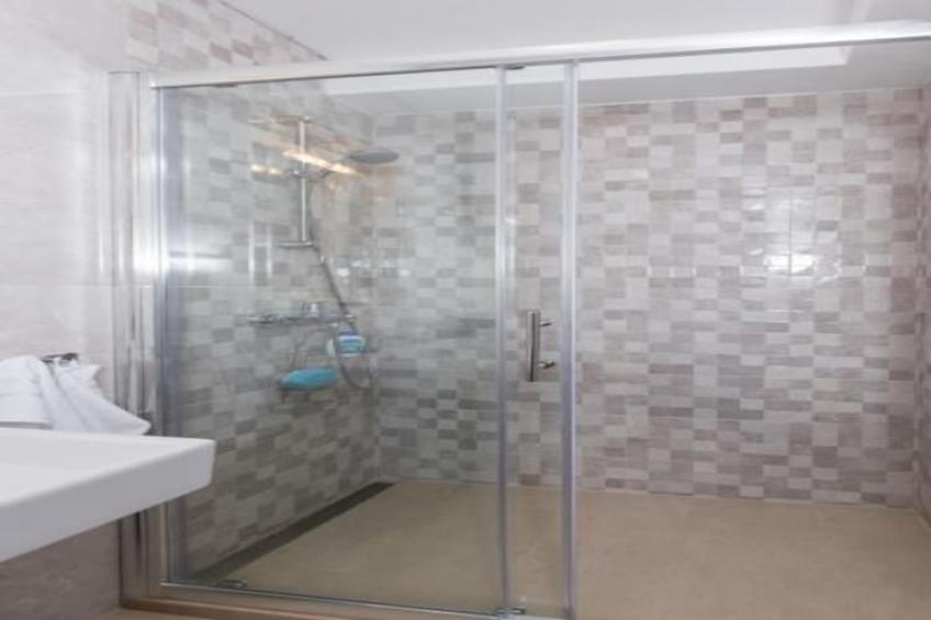 Apartment Hitri - One Bedroom Apartment with Terrace and Garden View - foto 15