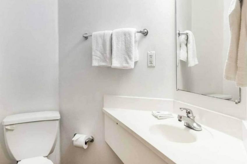 1 queen bed  mobility accessible tub nsmk - foto 22