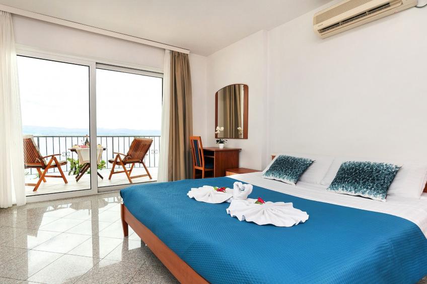 Splendid Beachfront Medveja Apartments - Studio with Balcony and Sea View 2 - foto 4