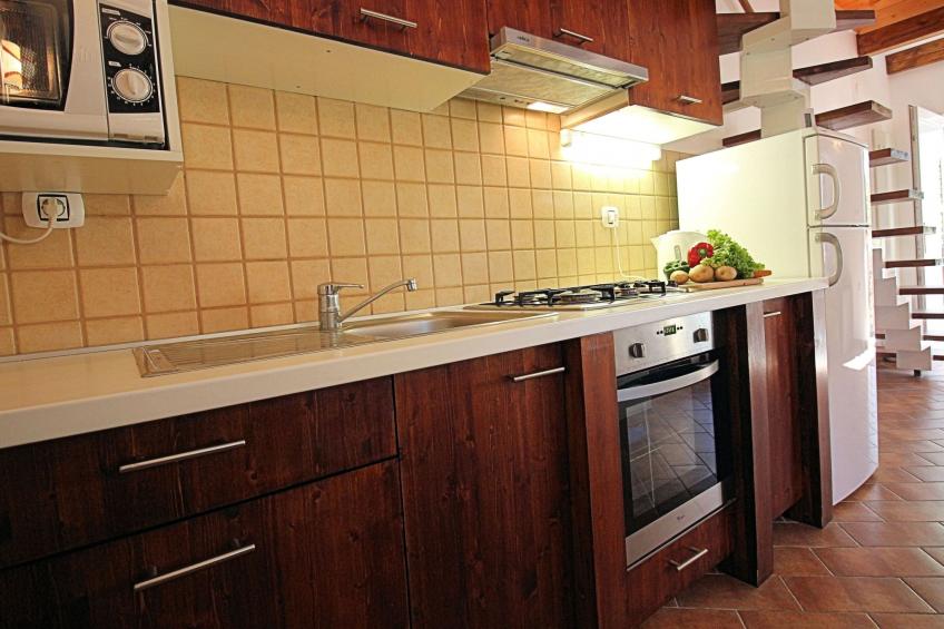 Schönes Ferienhaus in Breze mit Eigenem Balkon - foto 5