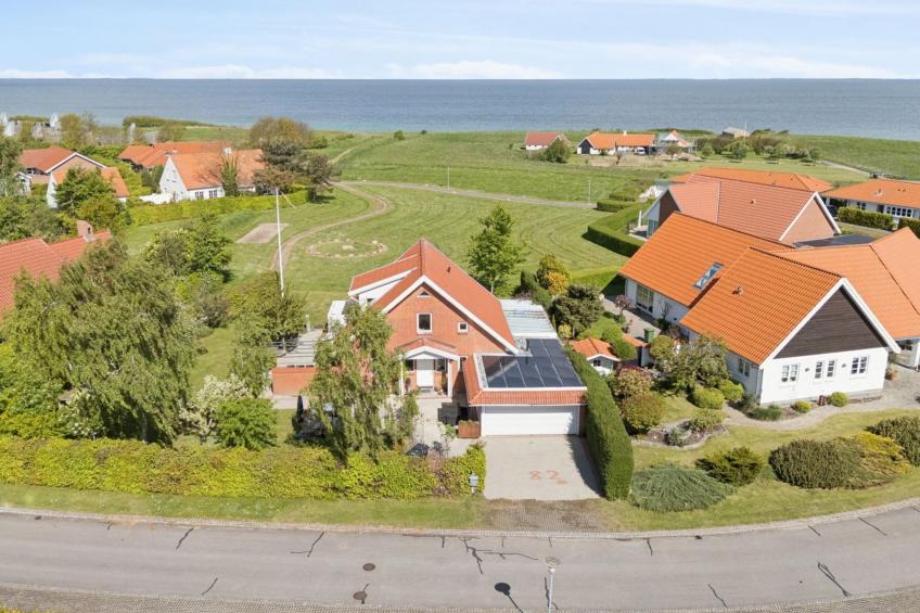 "Arnke" - 300m from the sea