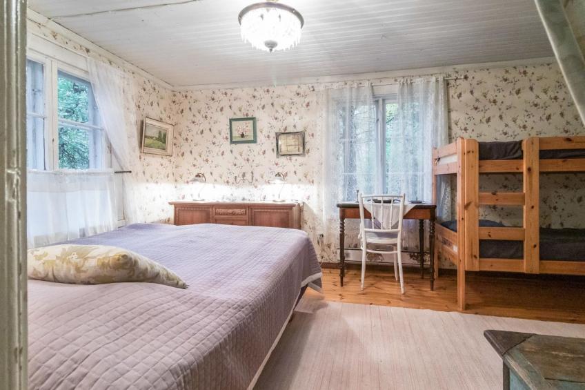 Puutarhurin mökki - foto 15