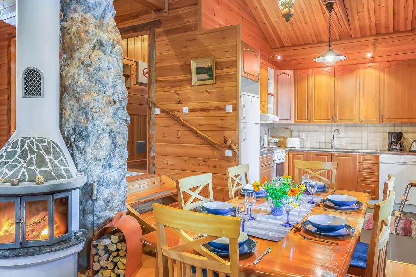 Riutankolo, mustosen lomamökit - foto 11