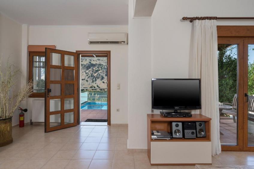 Wunderschöne Villa mit Seeblick und Pool in der Nähe von Restaurants - foto 21