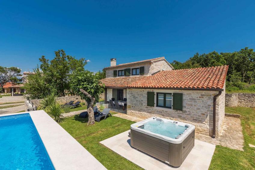 Villa met zwembad en whirlpool - BF-6NPDX - foto 14