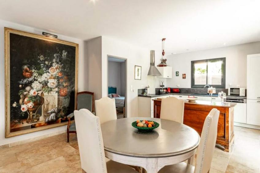 La Verdière - Maison Contemporaine De Plain Pied Avec Jardin Et Piscine Pri - foto 13