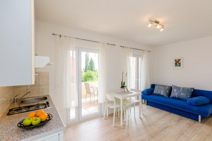 Color Apartments - Standard One-Bedroom Apartment with Terrace and Partial Sea View (Red) - foto 5