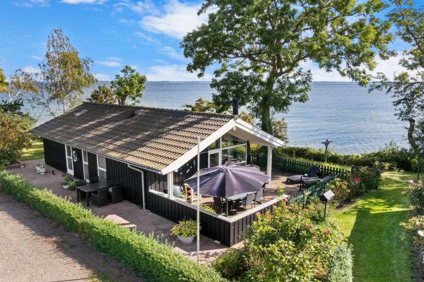 "Harthwik" - 10m from the sea