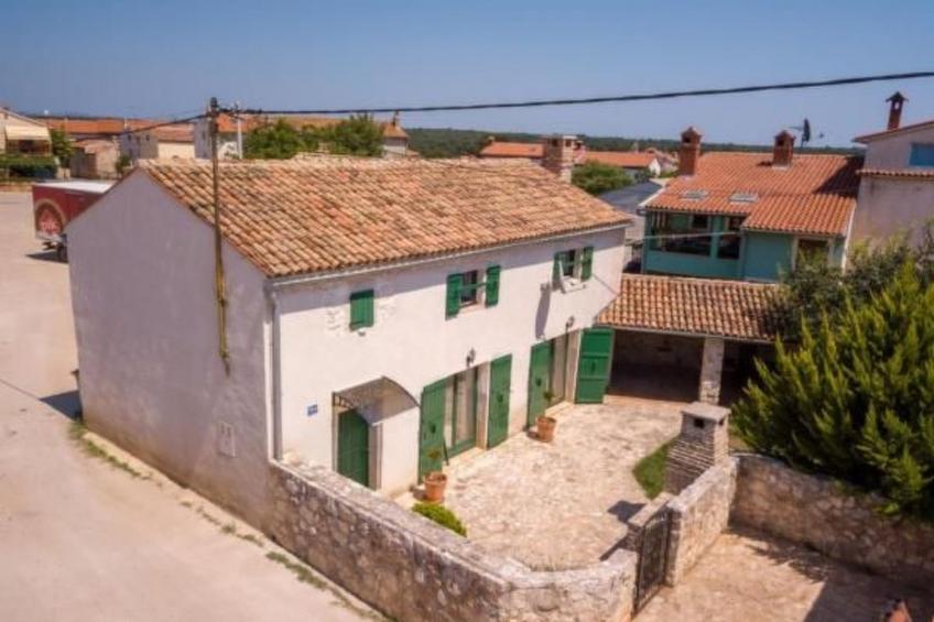 Wunderschöne Steinvilla mit privatem Garten und Terrasse - foto 3