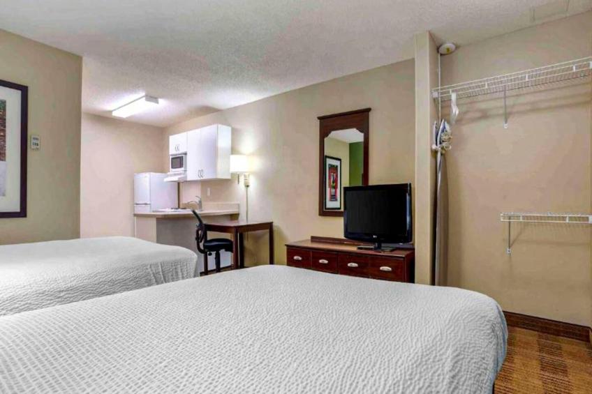 2 Full Beds | Non-Smoking, Kitchen - foto 7