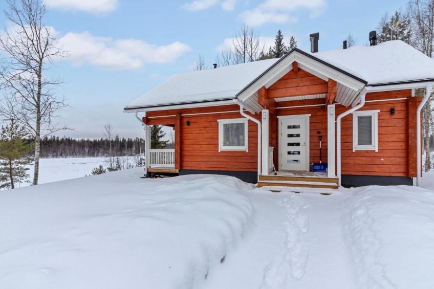 Huvila tornionjoen rannalla