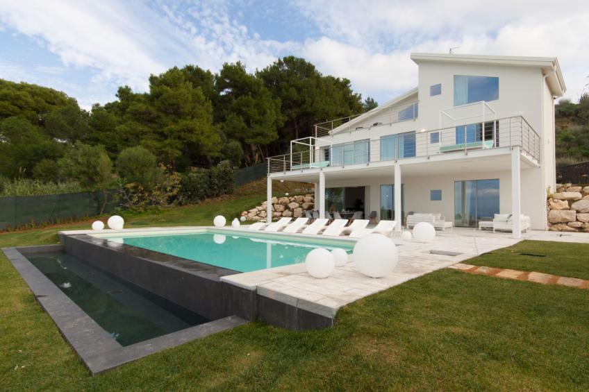 Weiße Luxusvilla - foto 30