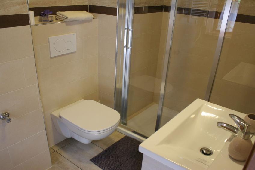 Riverside Rustic Ridge Apartments with Balcony - Two Bedroom Apartment with Balcony - foto 11