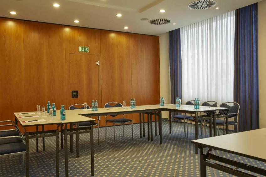 Sunday Hotel Kassel Suites - foto 28
