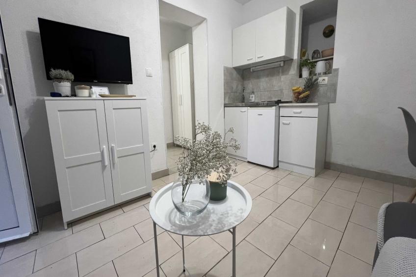 Apartmani Vela Makarska - Studio With Garden View - foto 19