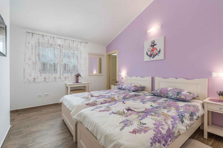 Villa with private swimming pool - BF-XHVCY - foto 45
