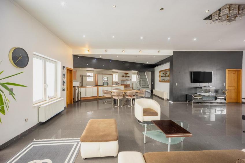 Magnifique maison de vacances pour 8 adultes avec pscine intérieure  Sauna Bains à remous et  Hamam - foto 7