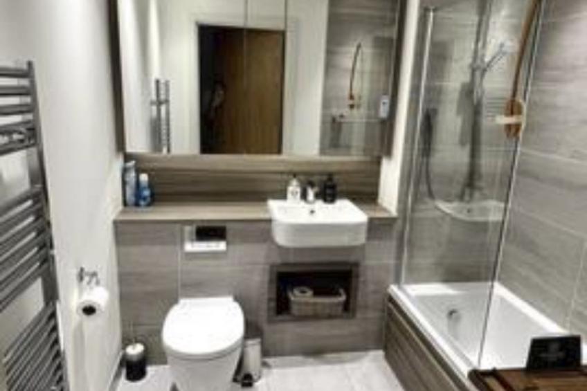 für 2 Personen ca. 300 m² in London-Harrow, London - foto 15