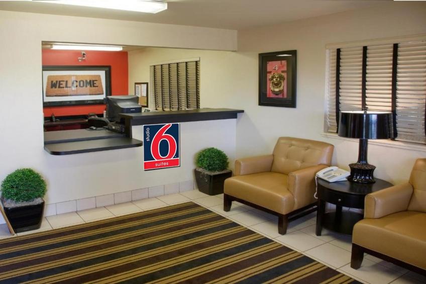 2 Queen Beds  Non-Smoking Kitchen - foto 2