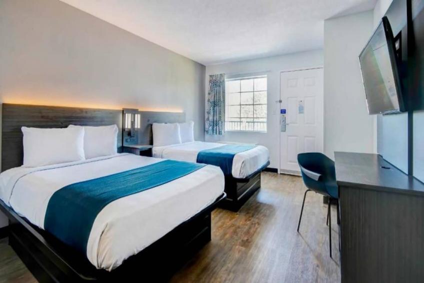 2 Full Beds  Smoking - foto 6