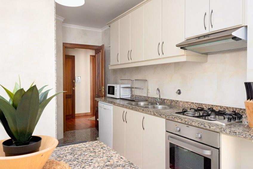 Meerblick First Line mit 2 Pools 1 - foto 15