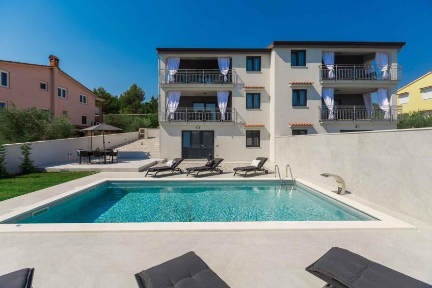 Vakantiewoning met airconditioning en zwembad - BF-X6JBN - foto 3