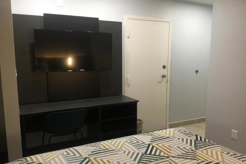 1 Queen Bed Non smoking - foto 14