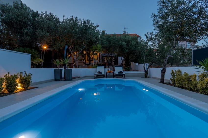 Geräumiges Ferienhaus mit Terrasse und Garten