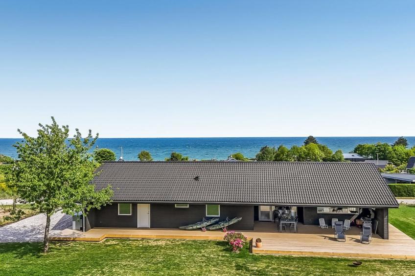 "Siljan" - 400m from the sea