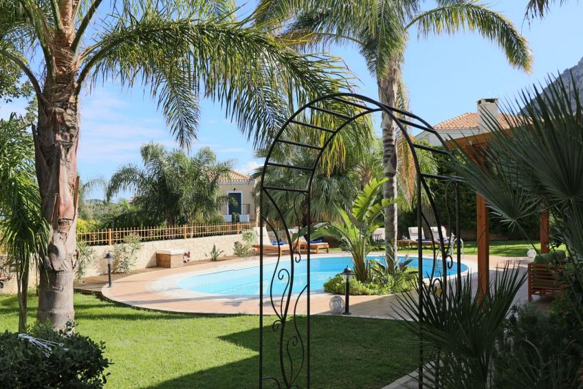 Ferienvilla mit Garten, Grill und Terrasse - foto 15