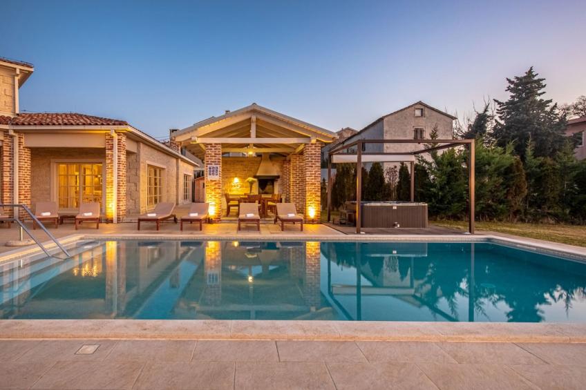 Villa "Star" mit Whirlpool