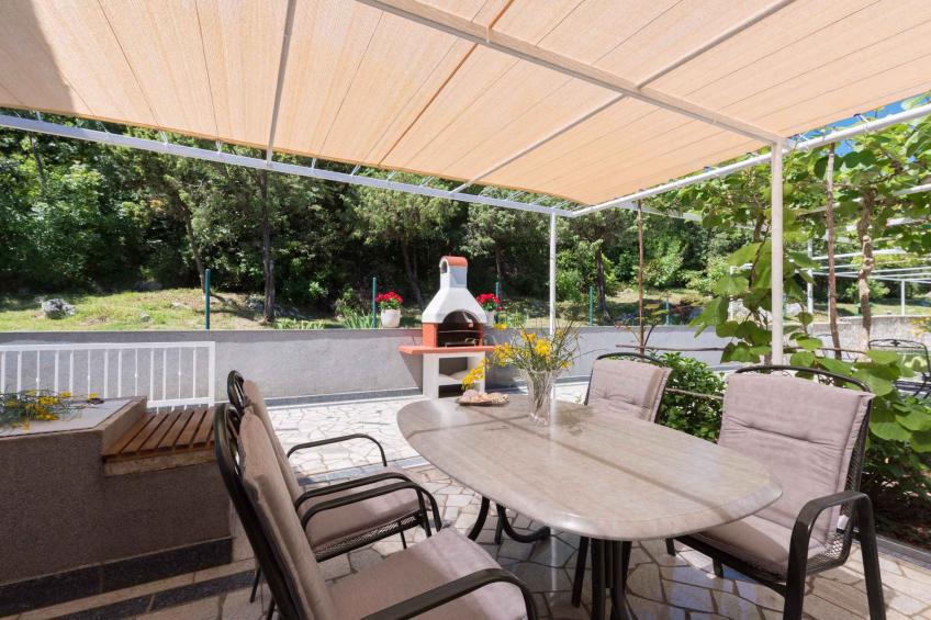Vakantiewoning met een terras, balkon en zeezicht - BF-8N88J - foto 10