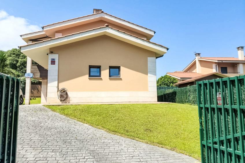 Villa Playa de Barro - foto 4
