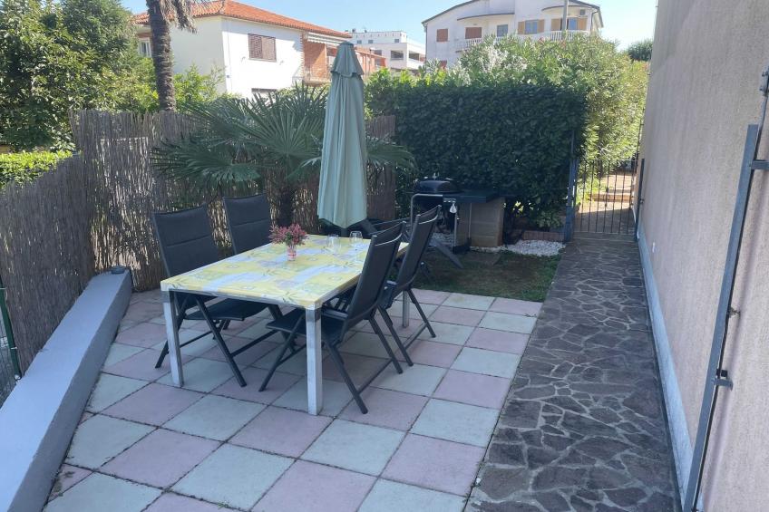 Classic and Modern Umag Apartment with Terrace and BBQ - Two Bedroom Apartment with Terrace - foto 35