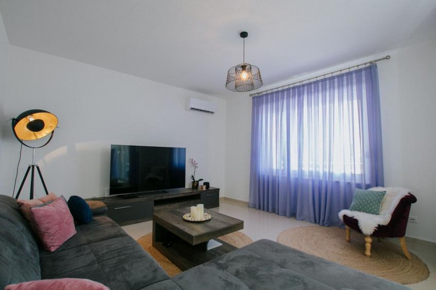 Scenic Sea View Apartment Trogir - Two Bedroom Apartment with Balcony and Sea View - foto 4