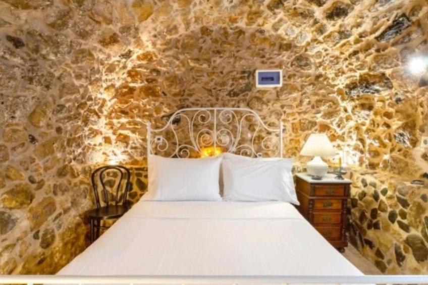 mit Blick auf das Wasser