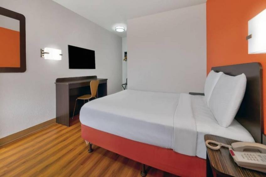 1 QUEEN BED  NS - foto 6
