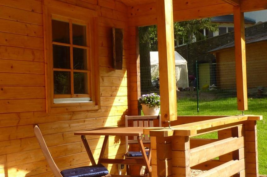 Holz-Blockhaus für vier Personen mit Terrasse - foto 5