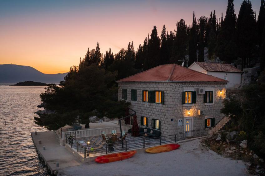 Sonnenaufgang an der Adria - Strandhaus