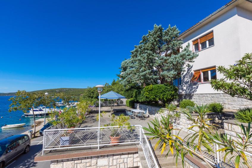 Holiday apartment in the first row to the sea, with sea view and satellite TV - BF-DMFX - foto 61