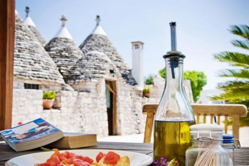 Trullo degli Archi, Entspannung und Essen und Wein