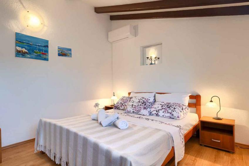 Vakantiehuis met zwembad - BF-F7M2B - foto 76