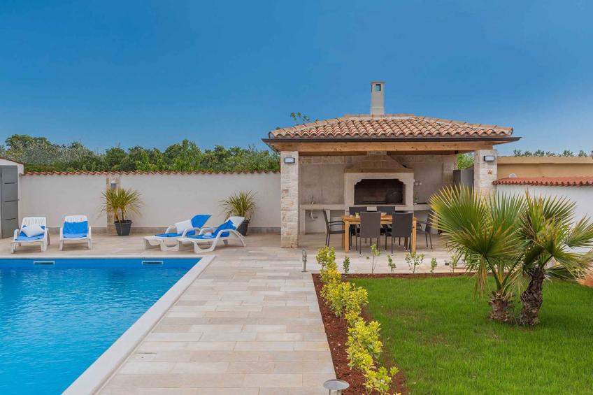 Villa met privé zwembad - BF-NG87D