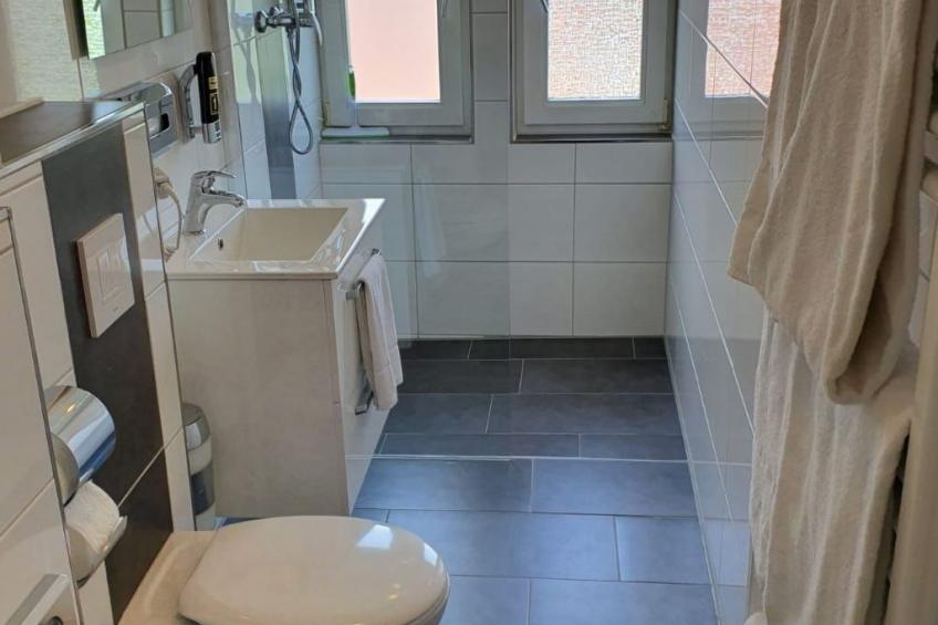 Kernsaniertes Apartment in ruhiger und zentraler Lage - foto 10