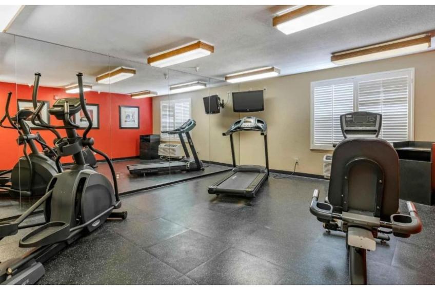 2 Full Beds | Non-Smoking, Kitchen - foto 37